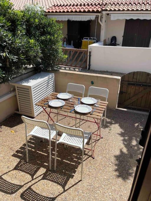 Maisonnette Rdc + Mezzanine Au Bord De L'Etang Leucate Esterno foto